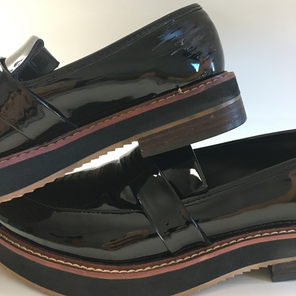 AMERICAN EAGLE SHINY LOAFERS (9M) - Picture 3 of 7